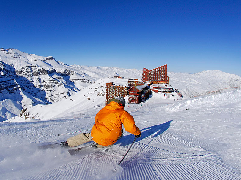 Book Early and Save Big! Take advantage of our limited-time early payment promotion and enjoy incredible savings on your stay at Valle Nevado. Whether you’re planning a quick getaway or a longer mountain escape, now’s the time to lock in the best rates of the season!