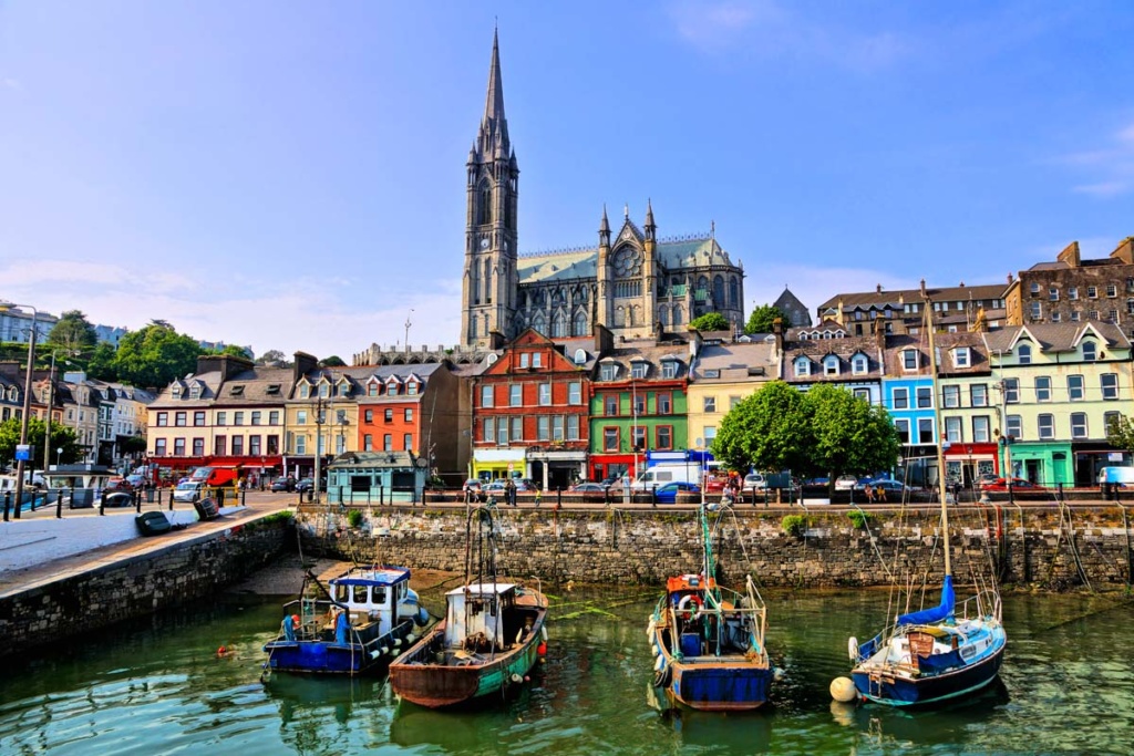 Paris charm. Lyon's cuisine. Aix-en-Provence lavender. Cannes allure. Nice's beauty. South France: stunning landscapes, Mediterranean cuisine, and lifestyle to discover.