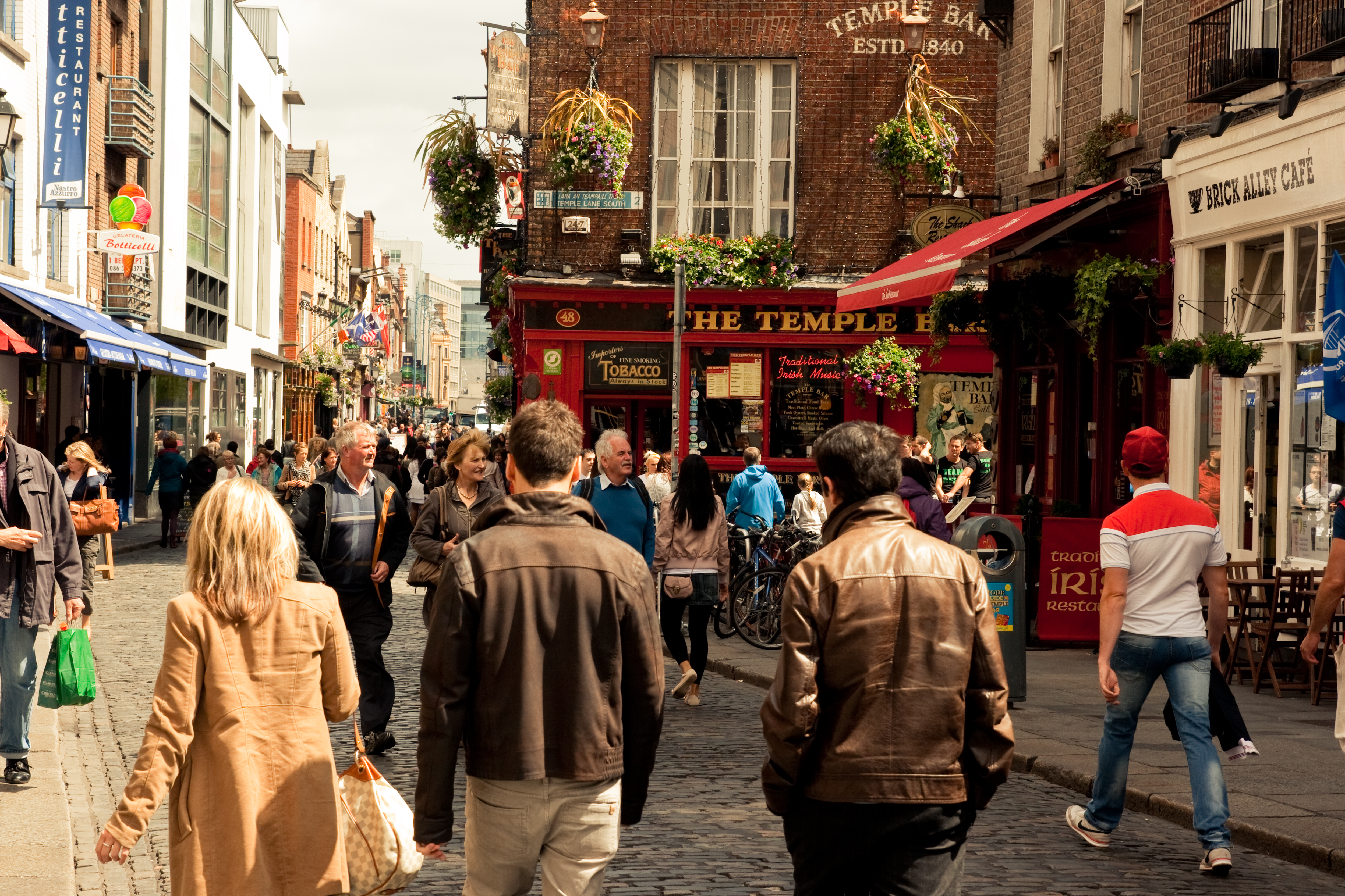 IRELAND-with-ALPINE-ADVENTURES