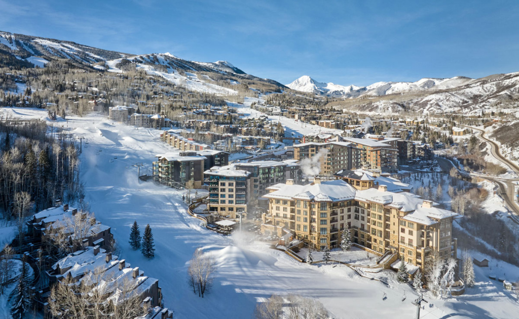 Book now and save two ways: 15% off early booking for 26/27 at select East West destinations (7+ nights, blackout dates apply), plus 5th night free at Founder’s Place, Deer Valley for Winter 25/26 stays. Submit dates for pricing.